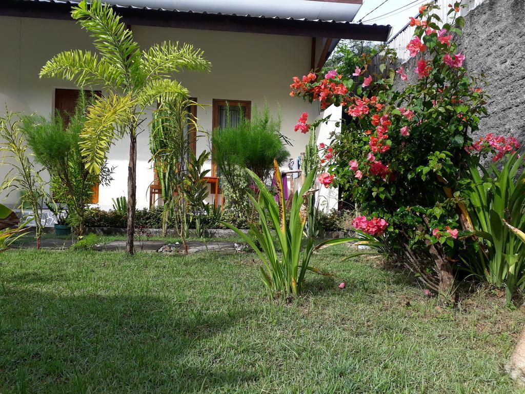 Herry Homestay Kuta  Экстерьер фото